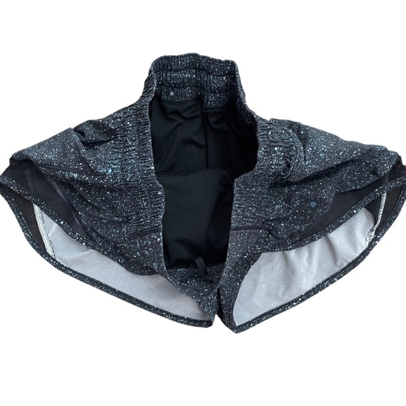 Lululemon Hotty Hot Shorts II 2.5" Mineralized Multi Black Lined Running Size 4 - Picture 5 of 8